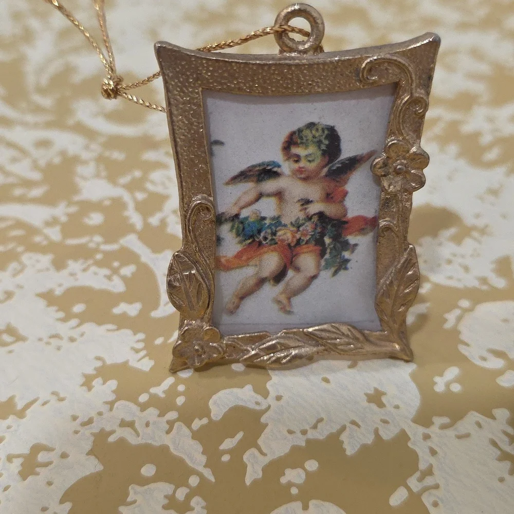 Miniature Dollhouse Gold Angel Picture Frame Charms 70s - Picture 4 of 9